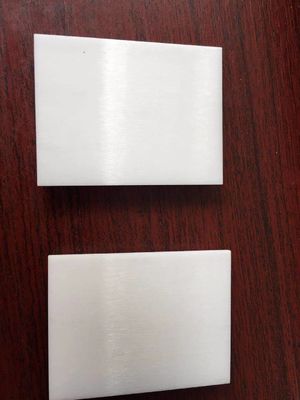 Độ bền cao Khối gốm có thể gia công được Khả năng chống mài mòn